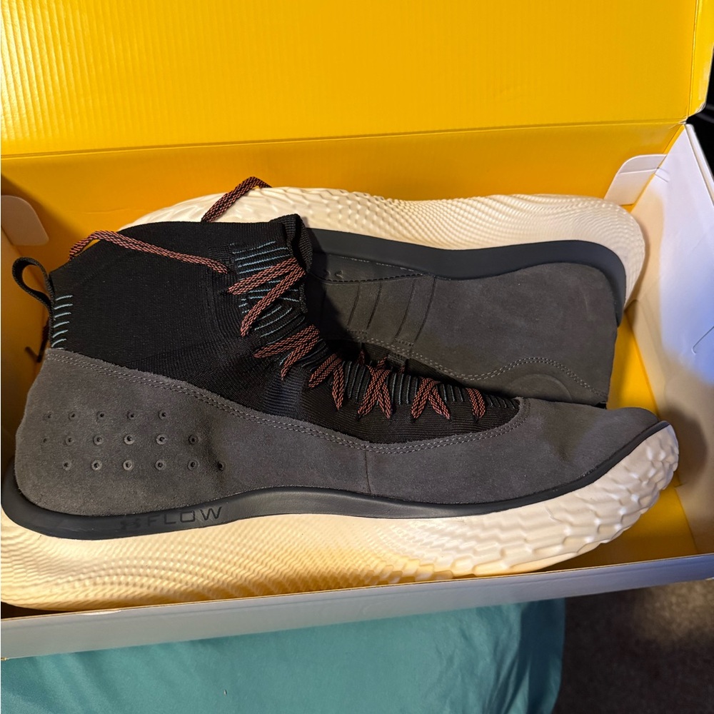 Under Armour Men's Gray High-Top Sneakers